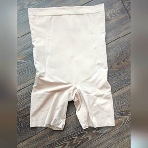 SPANX by Sara Blakely Shapewear Shorts Womens Size Large Slimming Snatched